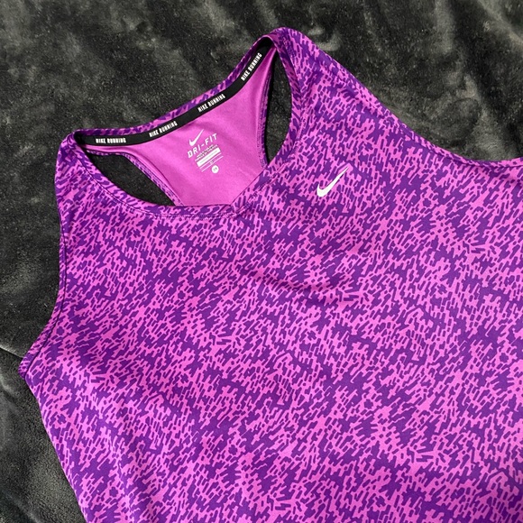 Women’s (3x) Nike Dri-Fit Racerback Tank - Picture 2 of 4